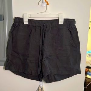 Parachute Linen Shorts